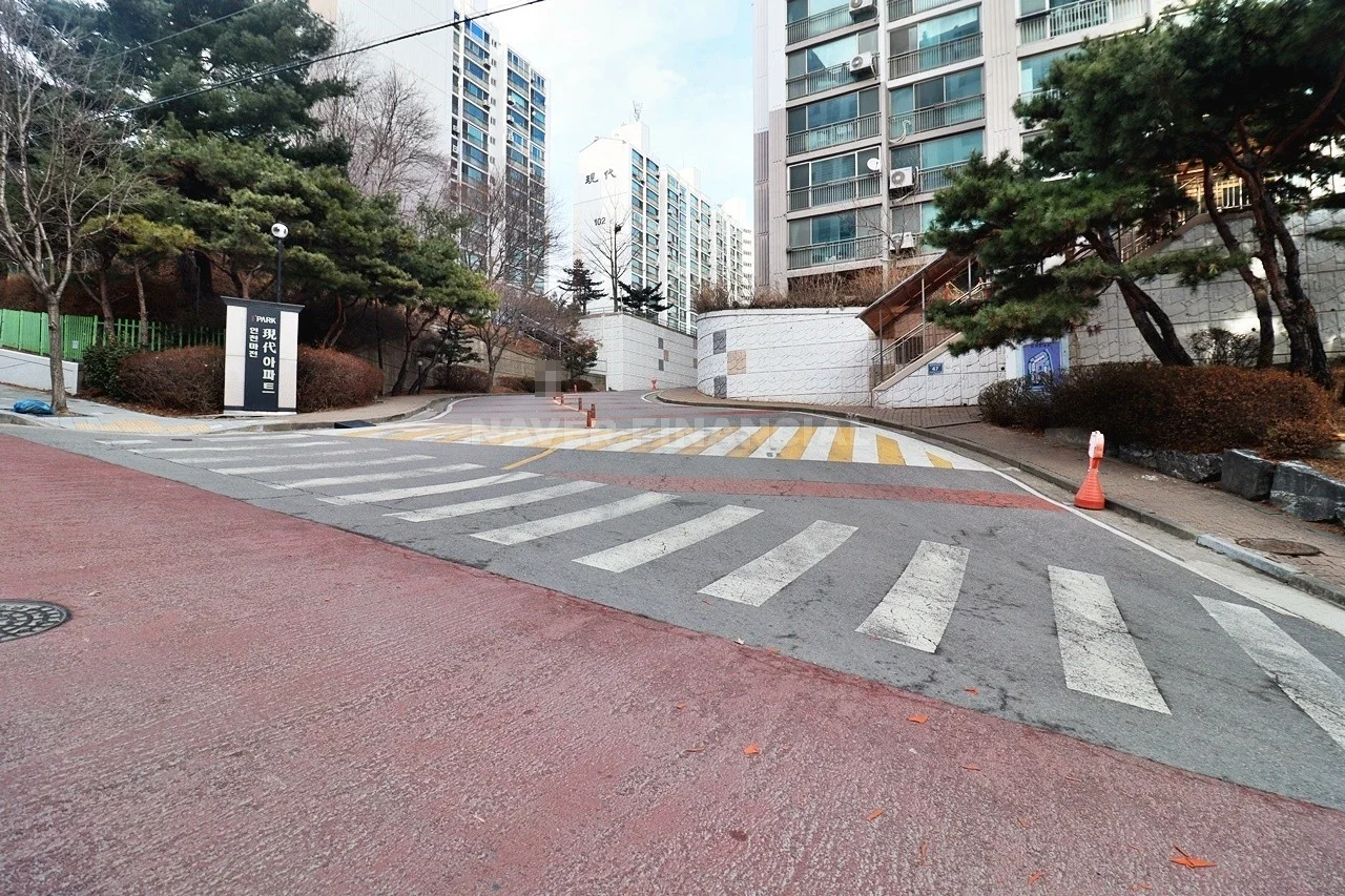 정문
