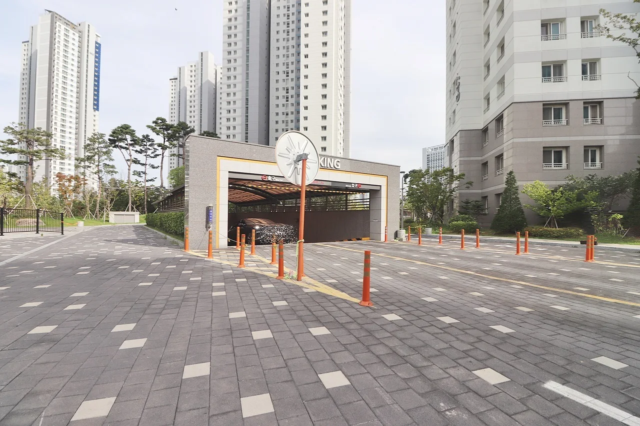 지하주차장입구