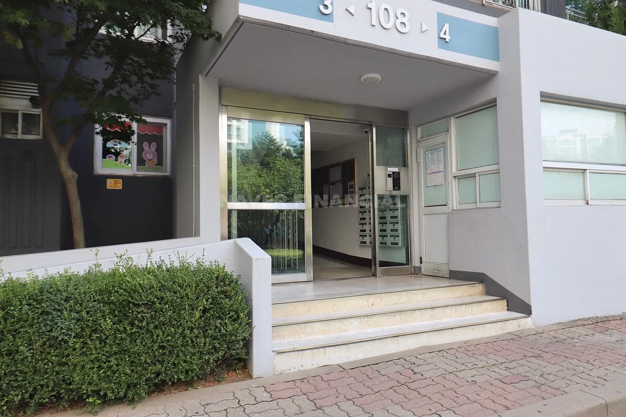 1층공용현관