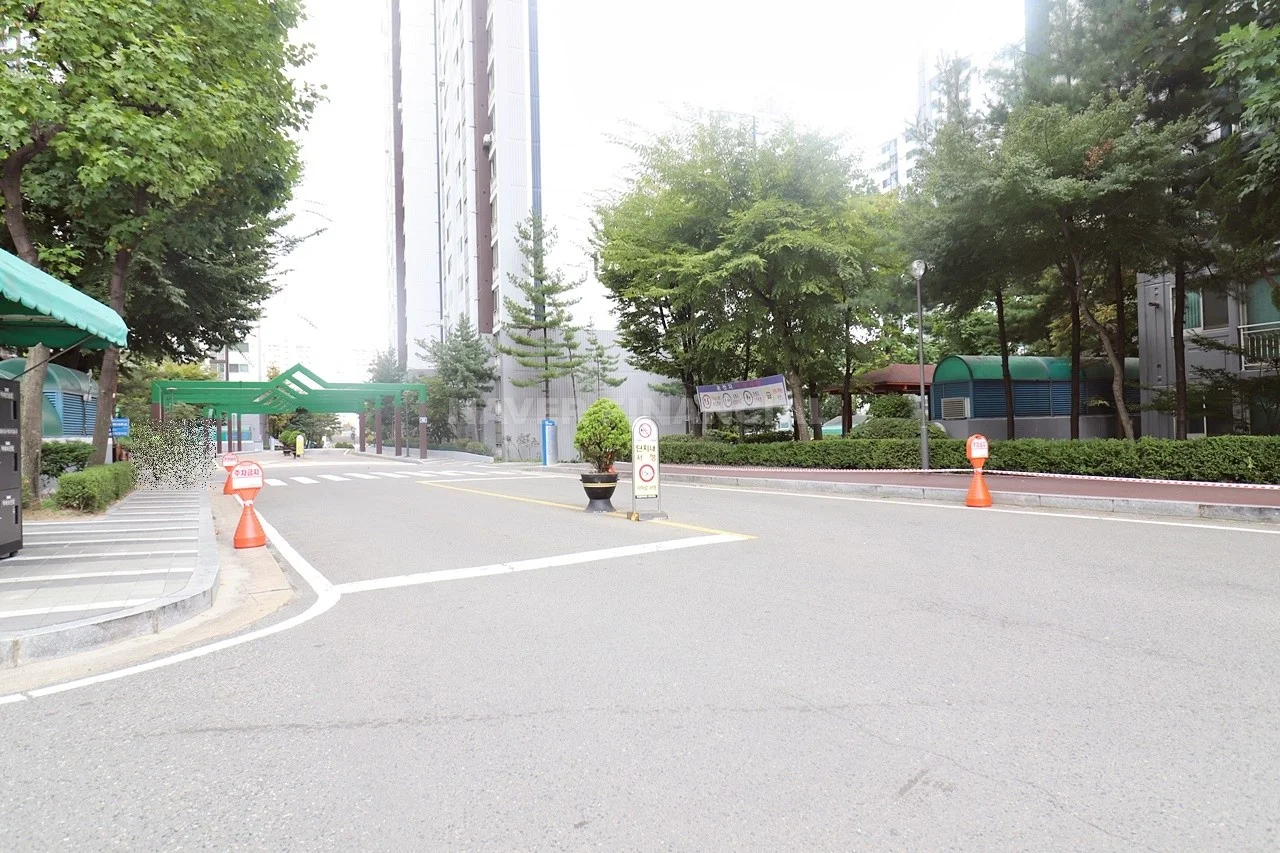 정문
